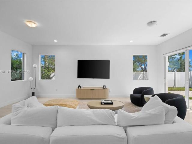 Detached House for rent in Doral, Florida