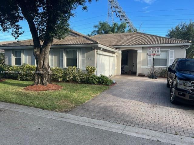 Villa for rent in Hollywood