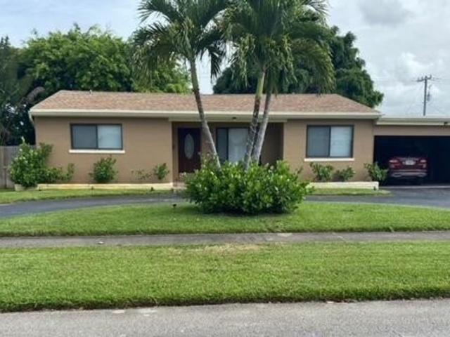 Villa for rent in Lake Park