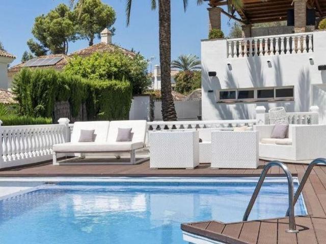Casa en alquiler en Elviria, Costa del Sol Occidental