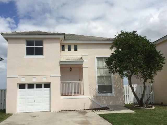 Villa for rent in Margate