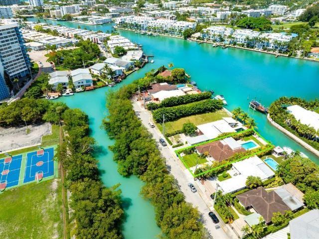 Detached House for rent in Miami Beach, Florida