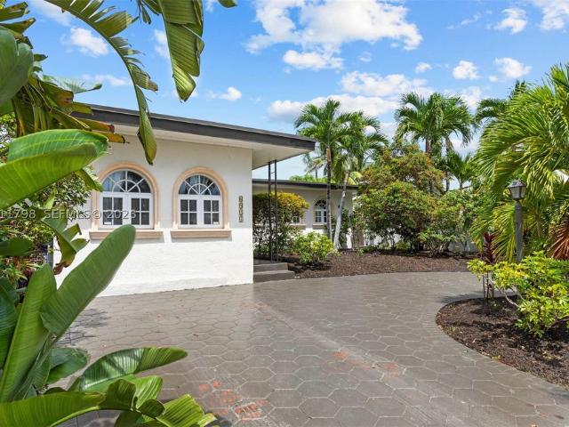 Detached House for rent in Miami Beach, Florida