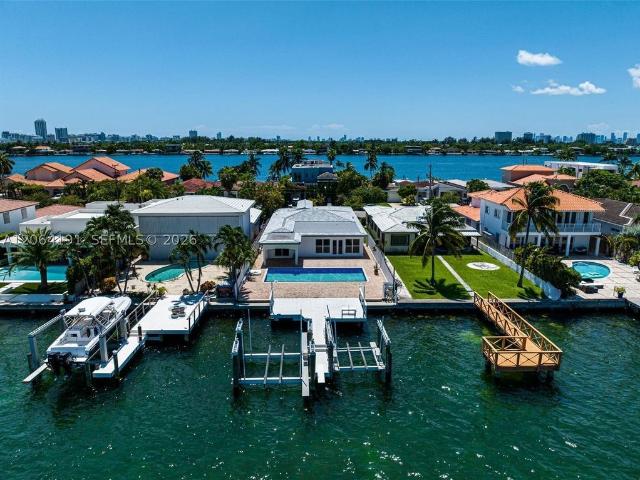 Detached House for rent in Miami Beach, Florida