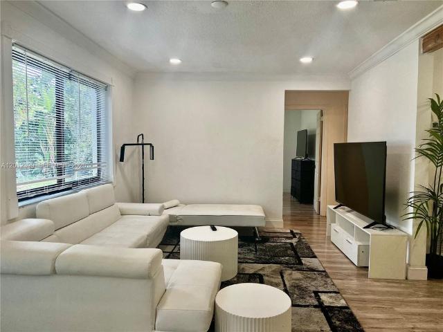 Detached House for rent in North Miami, Florida