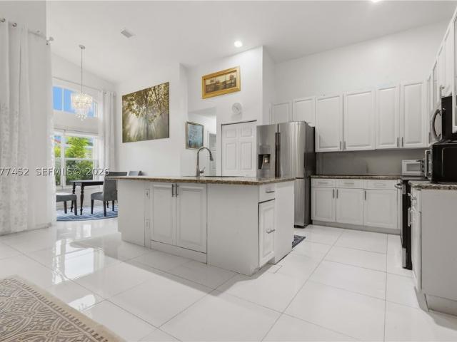 Detached House for rent in Pembroke Pines, Florida