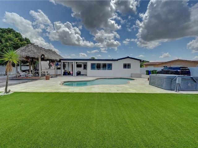 Villa for rent in Pembroke Pines