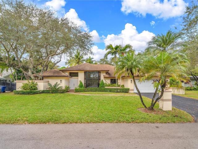 Detached House for rent in Pinecrest, Florida
