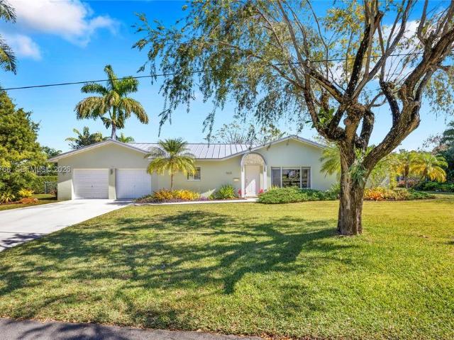 Detached House for rent in Pinecrest, Florida