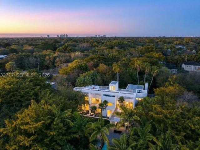 Detached House for rent in Pinecrest, Florida