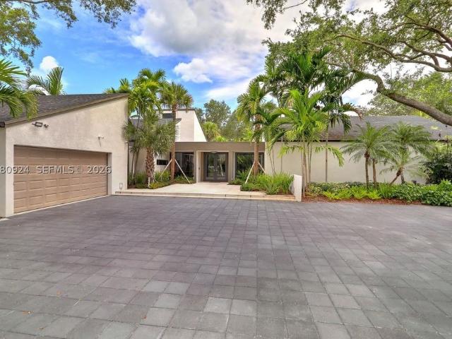 Detached House for rent in Pinecrest, Florida