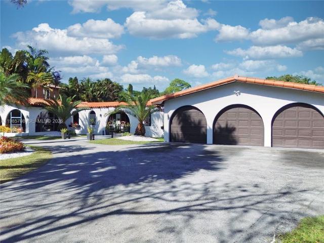 Detached House for rent in Pinecrest, Florida