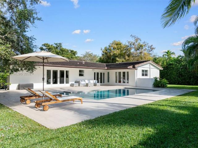 Detached House for rent in Pinecrest, Florida