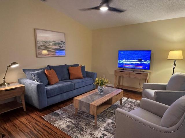 Detached House for rent in Sebastian