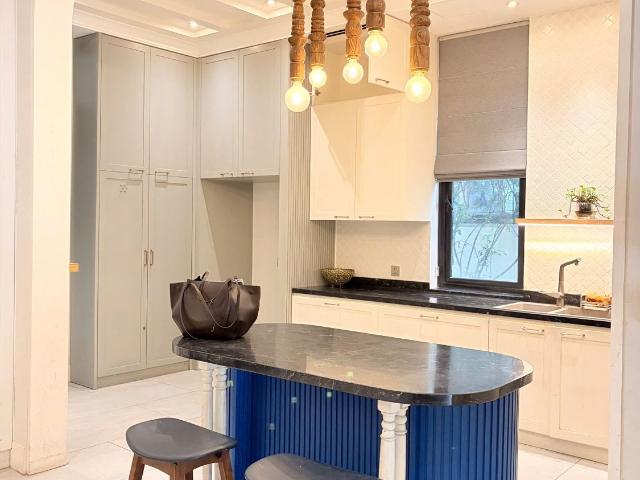 Biệt Thự cho thuê tại Khu phố 4, Thành phố Hồ Chí Minh