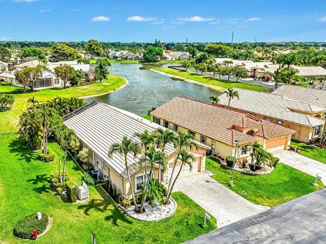 Villa for sale in Boynton Beach