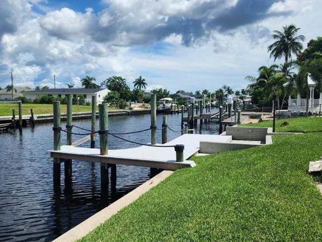 Villa for sale in Cape Coral