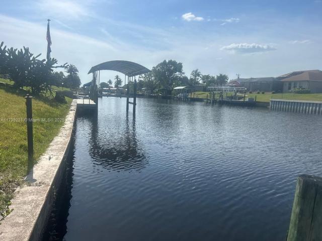 Villa for sale in Cape Coral