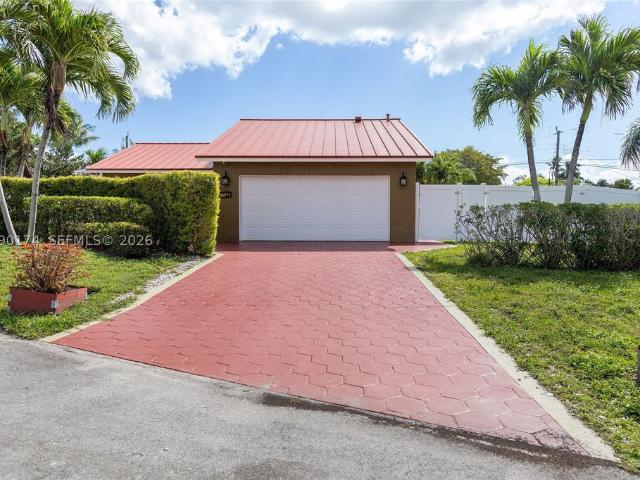 Detached House for sale in Dania, Florida