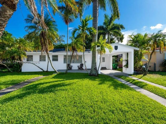 Detached House for sale in Dania, Florida