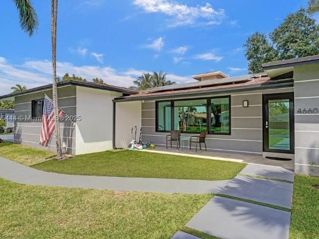 Detached House for sale in Dania, Florida