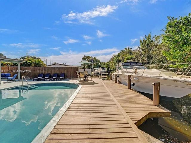 Detached House for sale in Dania, Florida