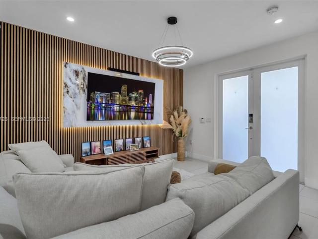 Detached House for sale in Doral, Florida