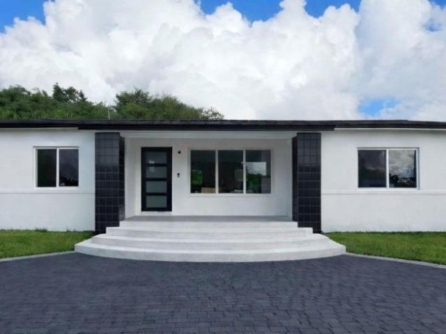Detached House for sale in El Portal, Florida