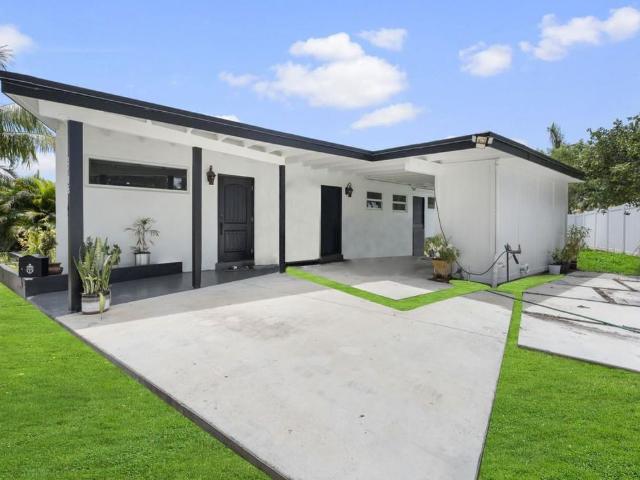 Villa for sale in Fort Lauderdale