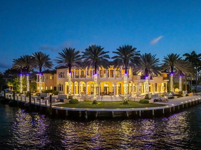 Villa for sale in Fort Lauderdale