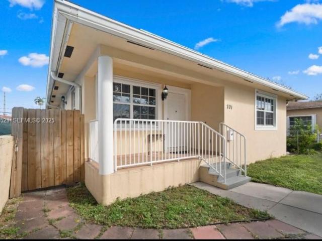 Detached House for sale in Hallandale, Florida