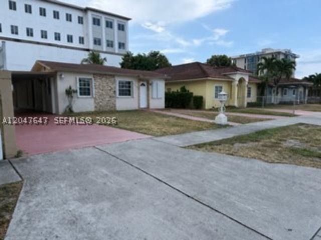Detached House for sale in Hialeah, Florida