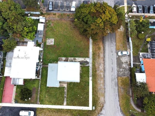 Detached House for sale in Hialeah, Florida