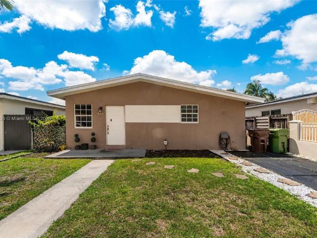 Villa for sale in Hialeah