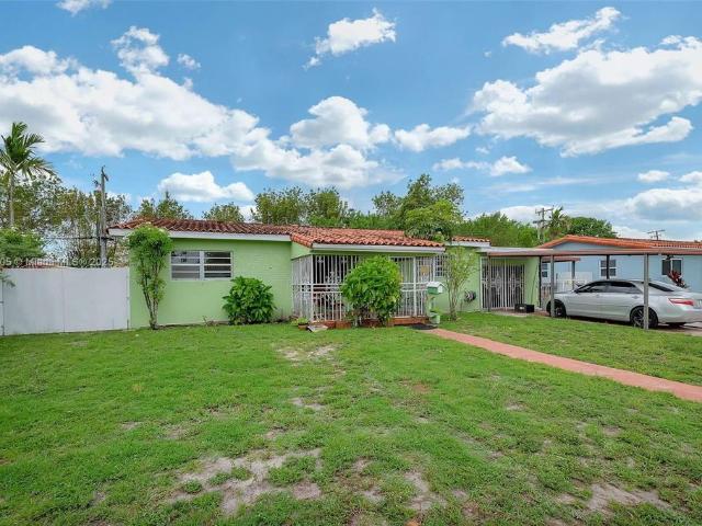 Villa for sale in Hialeah