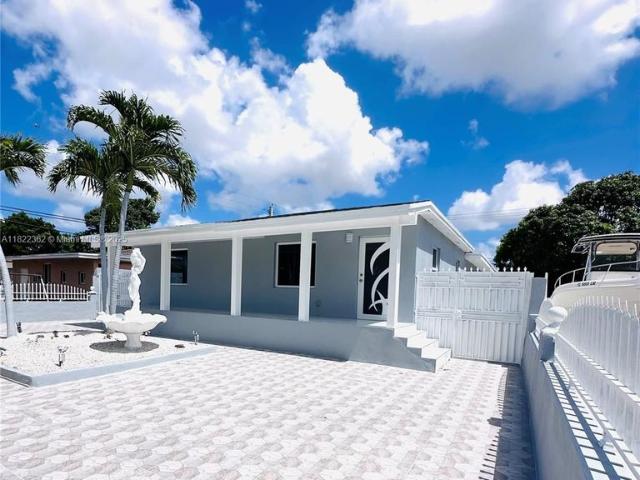 Villa for sale in Hialeah