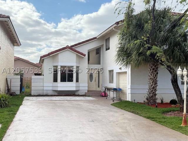 Detached House for sale in Hialeah, Florida