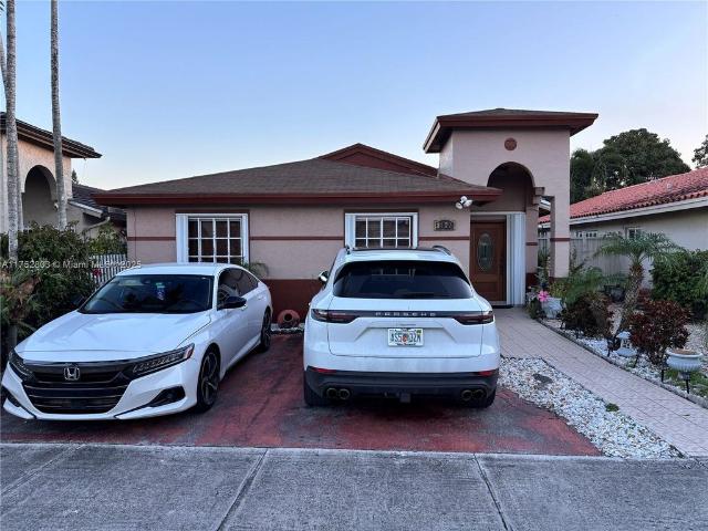 Villa for sale in Hialeah