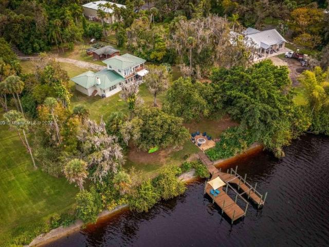 Villa for sale in Labelle