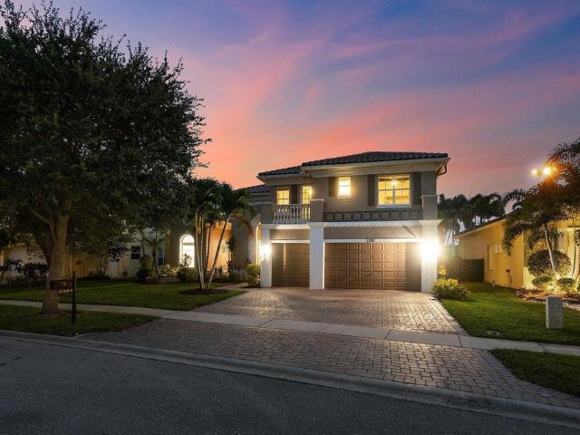 Villa for sale in Lake Worth