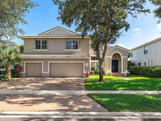 Villa for sale in Lake Worth