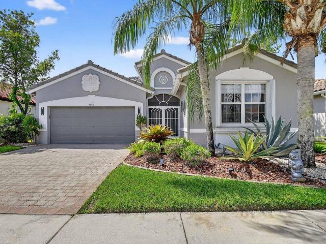 Villa for sale in Lake Worth