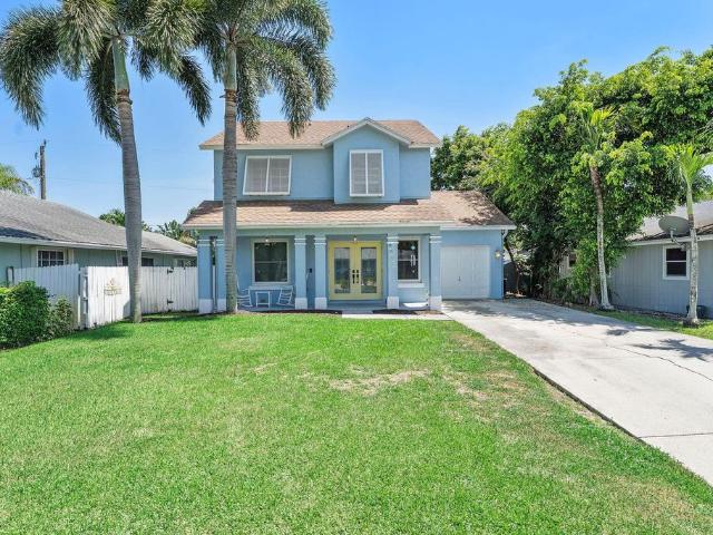 Villa for sale in Lake Worth