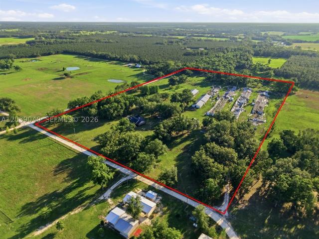 Detached House for sale in Suwannee, Florida