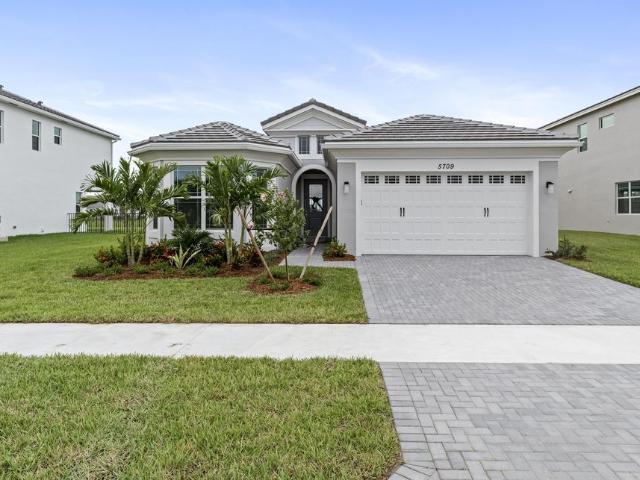 Detached House for sale in Loxahatchee, Florida