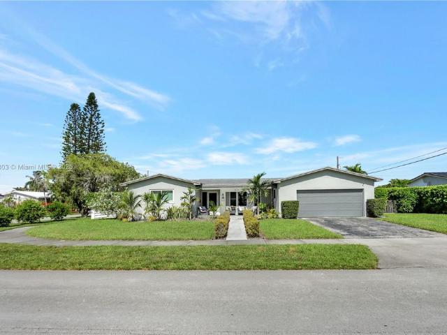 Villa for sale in Miami