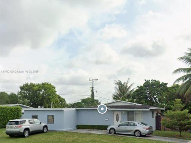 Villa for sale in Miami