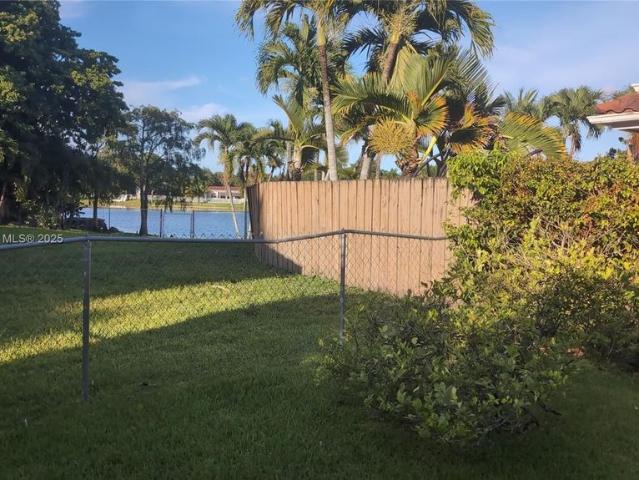 Villa for sale in Miami