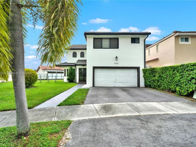 Villa for sale in Miami