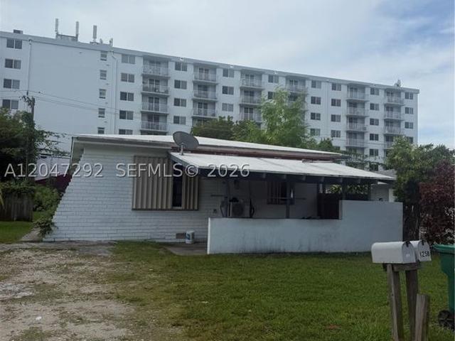 Detached House for sale in Miami, Florida